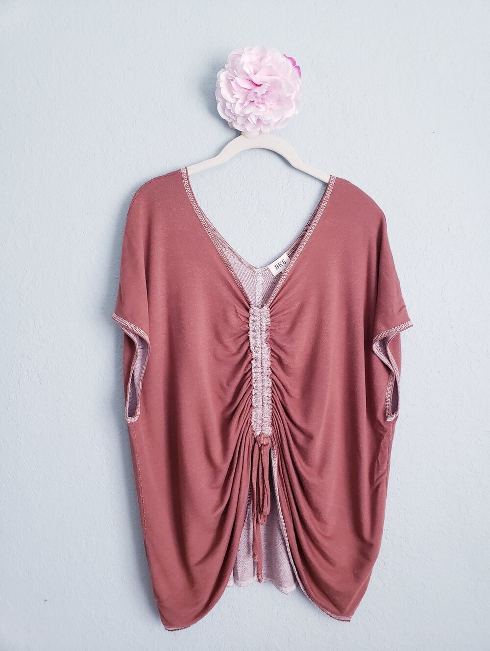 BKE Muted Rust Cinched Front Ruched Dolman Sleeve Blouse